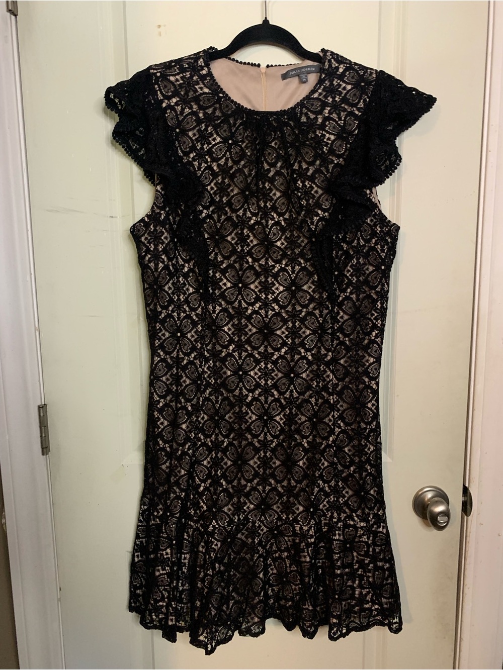 Julia Jordan Black Lace Flutter Sleeve Dress Sz 14